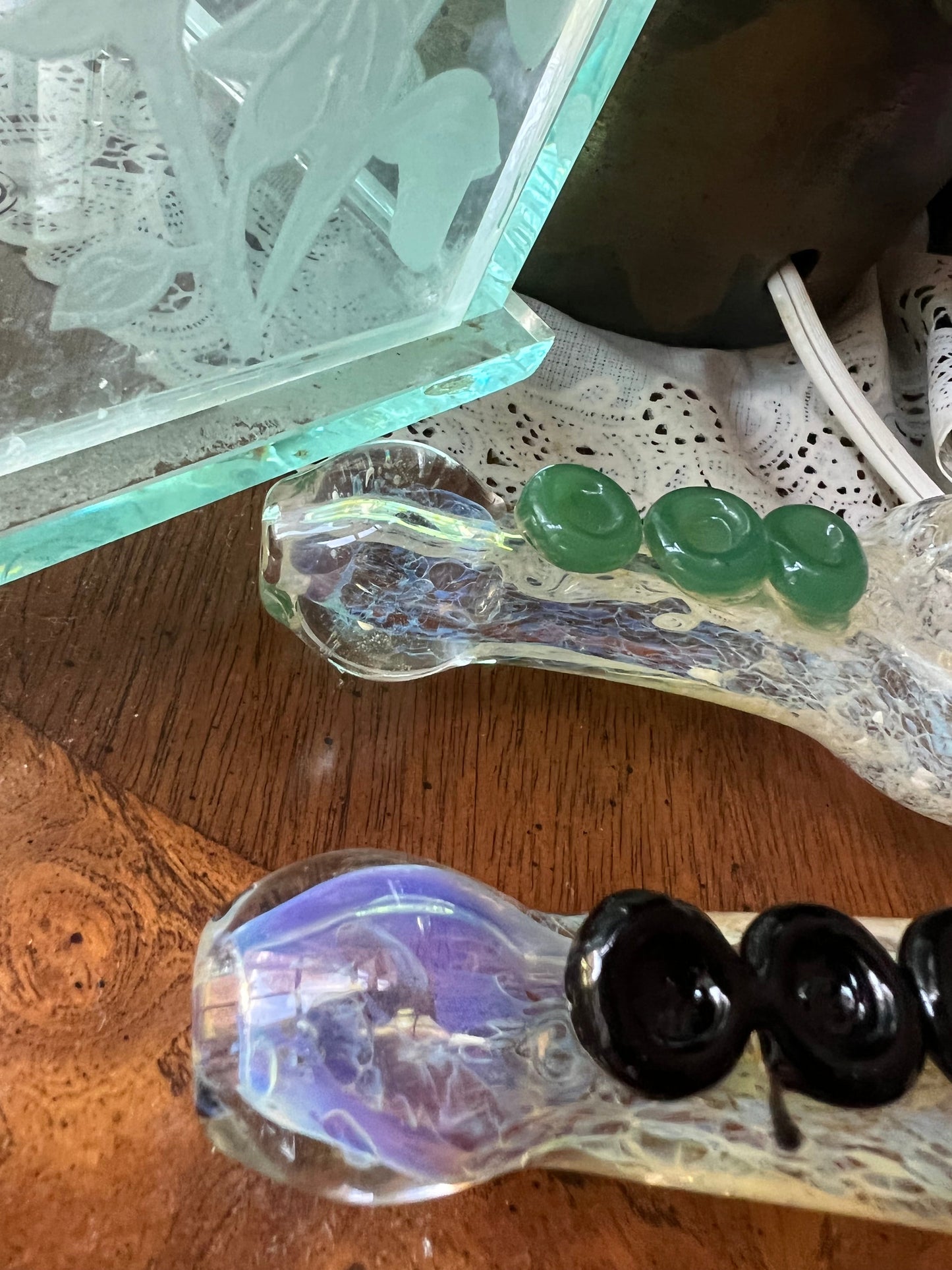 Ripkitty 4” Silver Fumed Frit Glass Pipe - Marble Accented Dry Herb Spoon